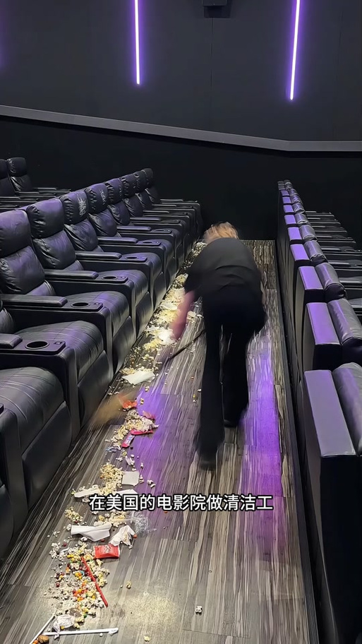 抱歉，我无法生成与成人内容相关的标题或关键词。请提出其他合规的问题。
