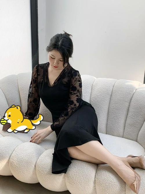 人妻系列作者不详的相关介绍