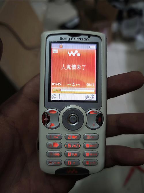 影院放映机选购指南：从亮度参数到维护成本，3个长尾关键词帮你避坑