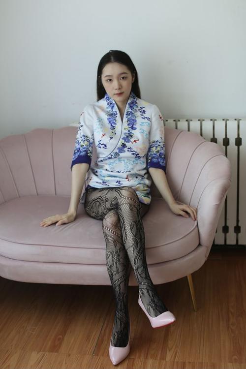 少妇人妻精品一区二区的相关介绍