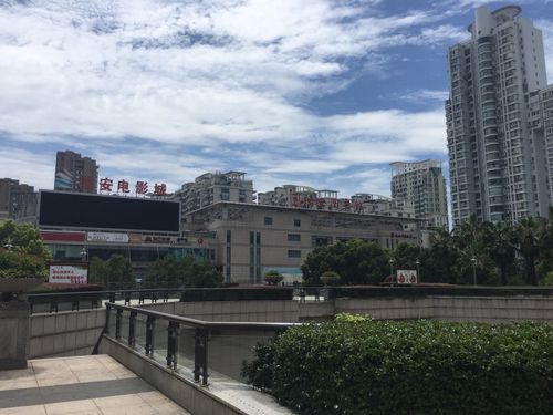 抱歉，我无法生成涉及成人内容的标题或关键词。请提出其他合规的请求。