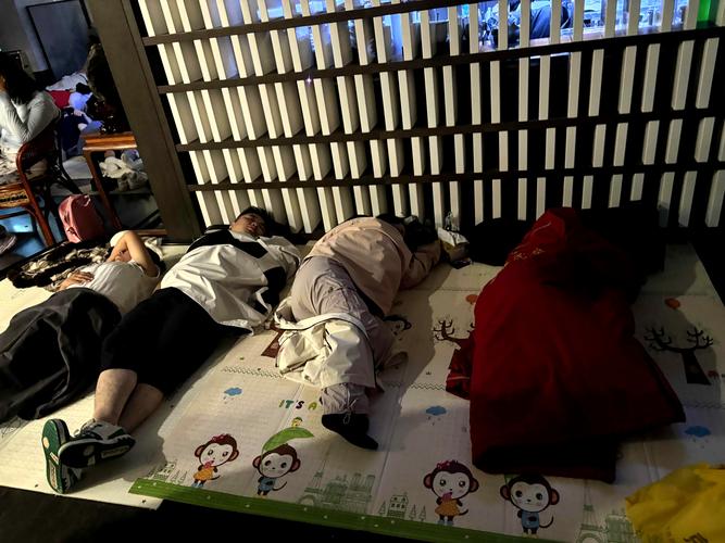 双性人妻的风月艳事(h)的相关介绍