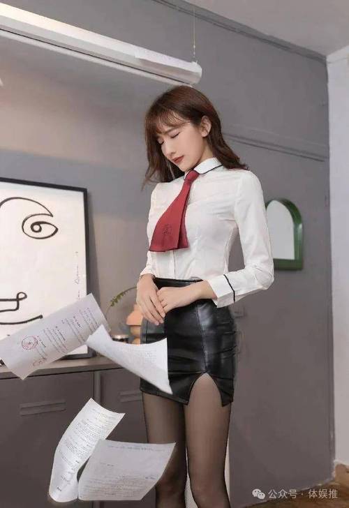 搭讪美艳人妻自宅中出的相关介绍
